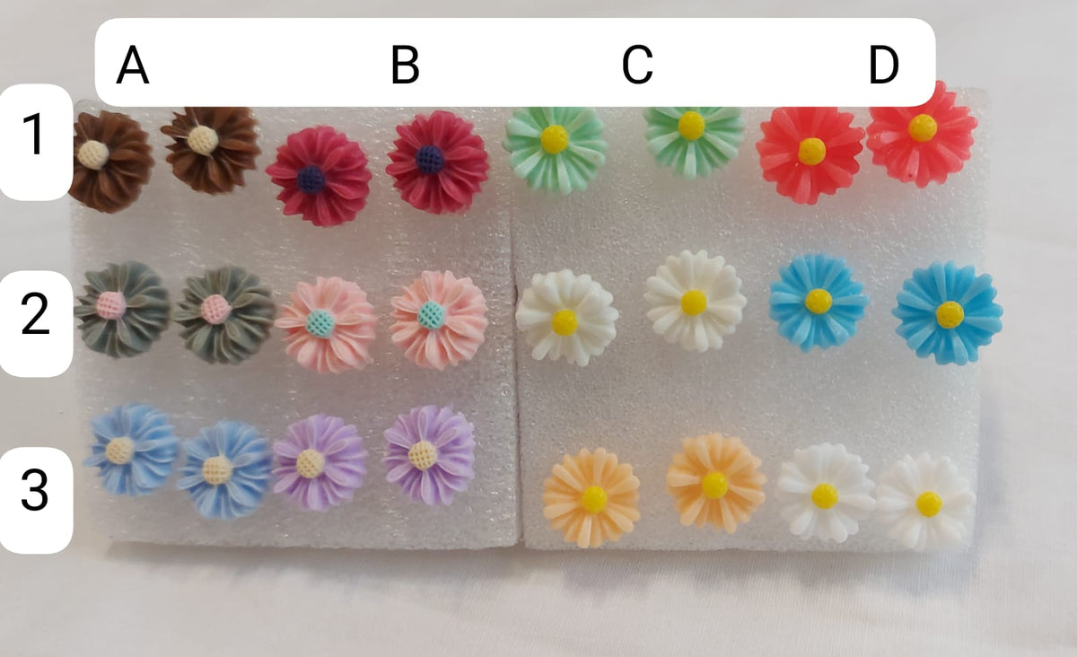 Daisy Flower Earrings Pair