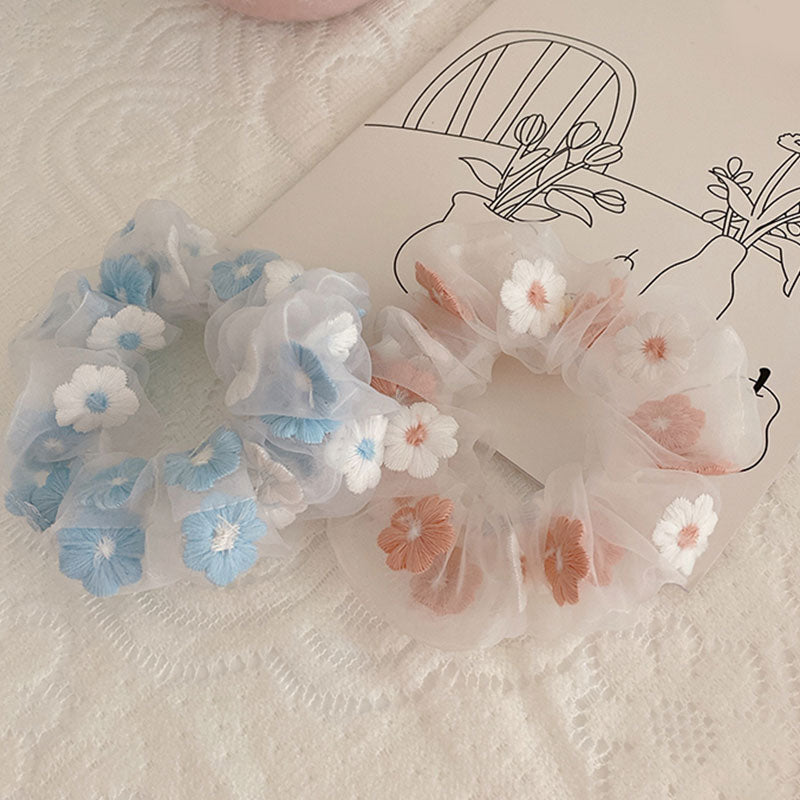 Embroided Organza Scrunches